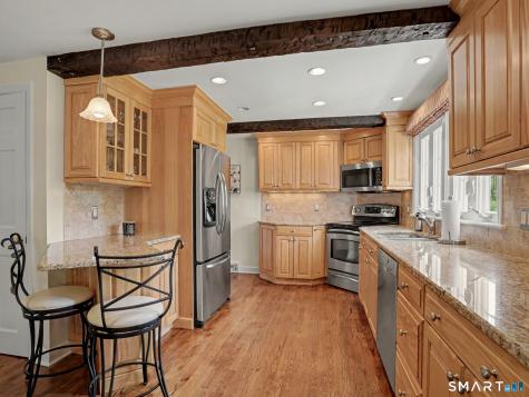 18 Wyant Road Oxford CT 06478