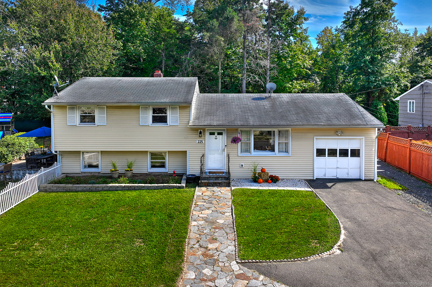 225 Papermill Lane Fairfield CT 06824