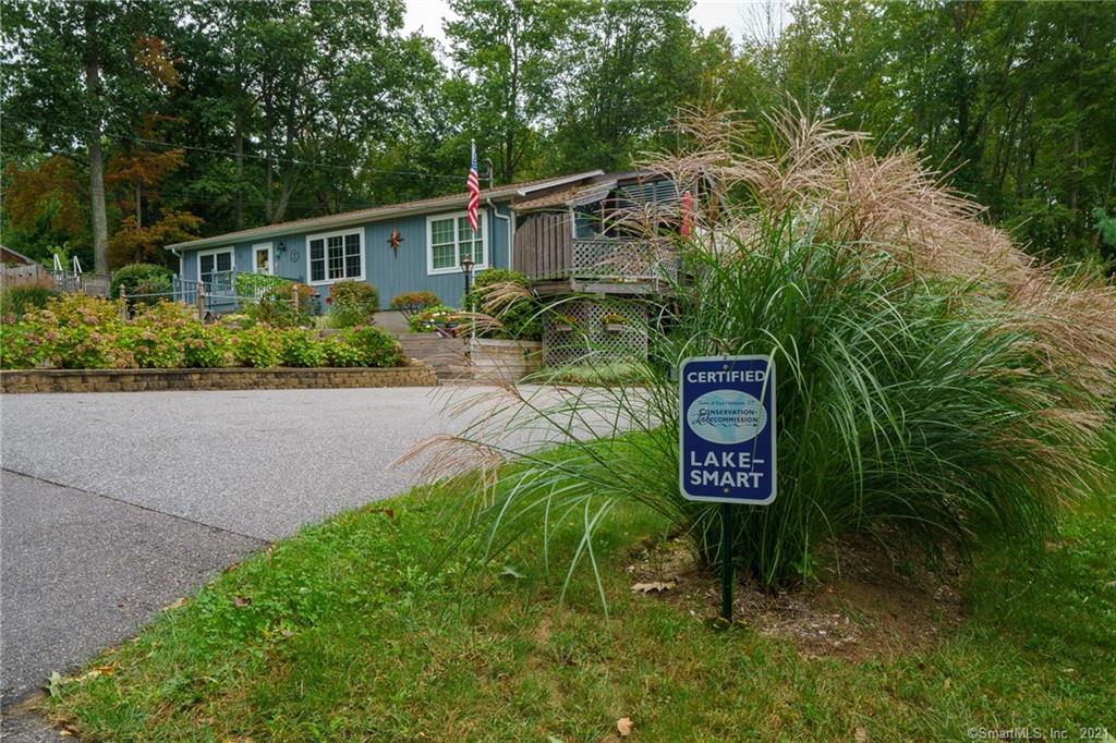 10 Raymond Road East Hampton CT 06424