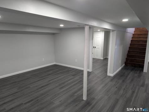 3 Vinlen Drive Windsor CT 06095