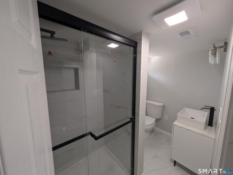 3 Vinlen Drive Windsor CT 06095