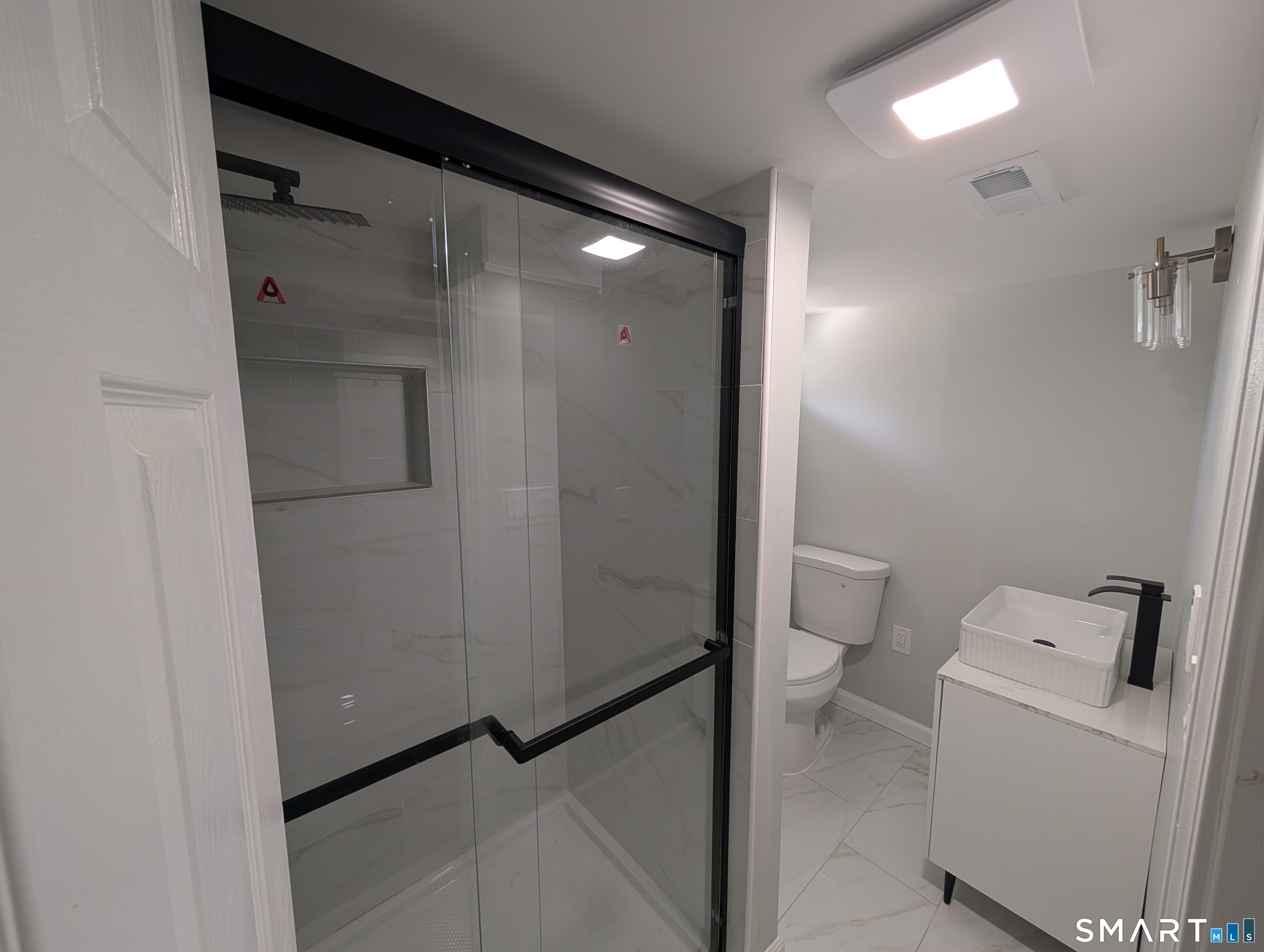 3 Vinlen Drive Windsor CT 06095