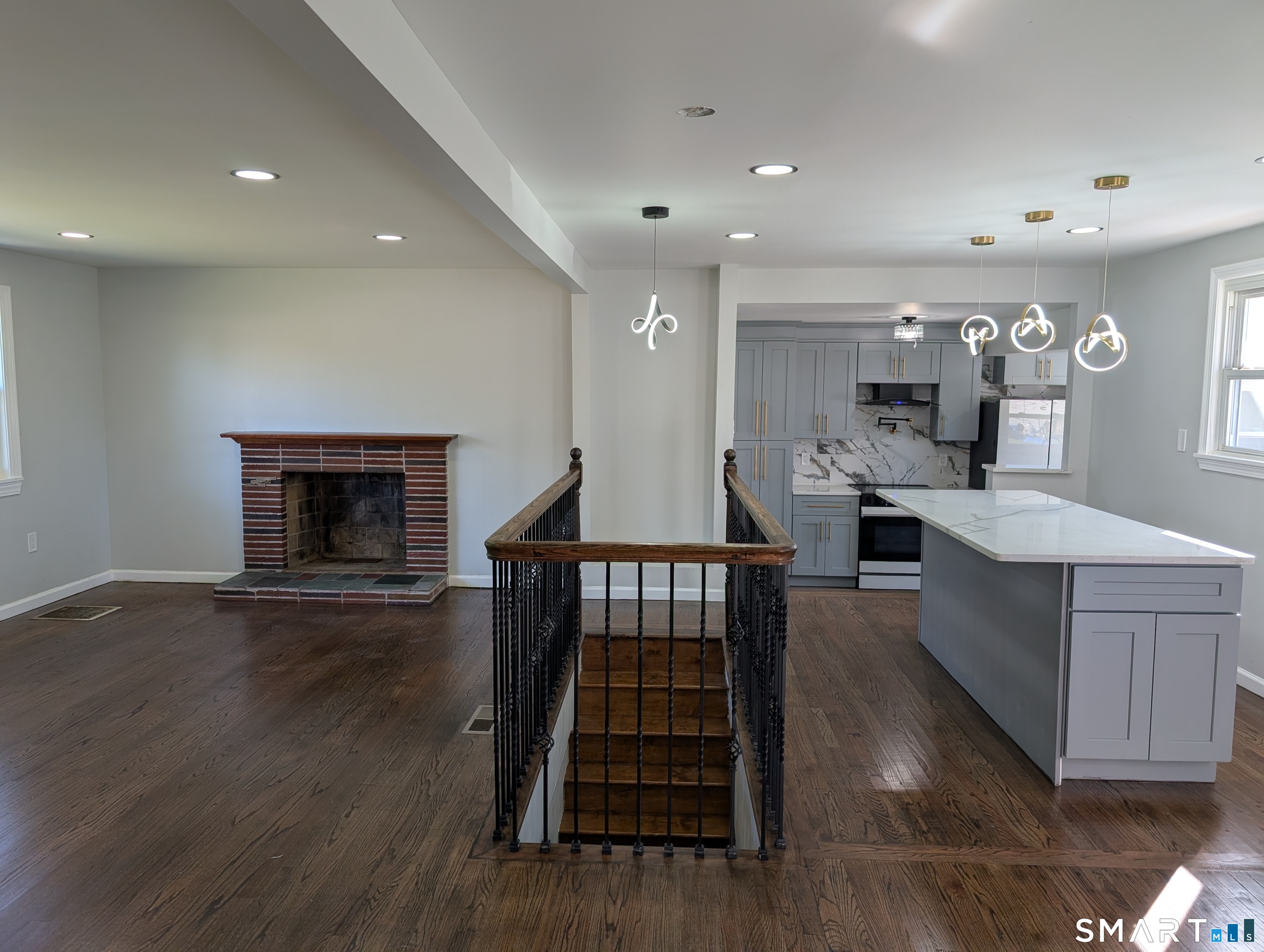 3 Vinlen Drive Windsor CT 06095