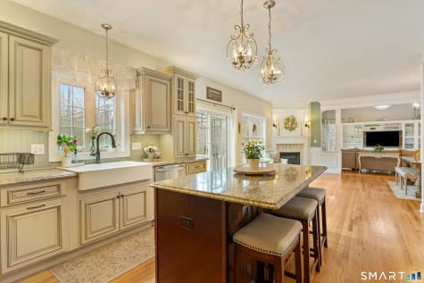 21 Fir Tree North Drive Branford CT 06405