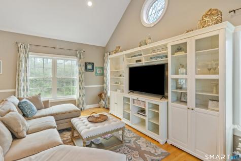 21 Fir Tree North Drive Branford CT 06405