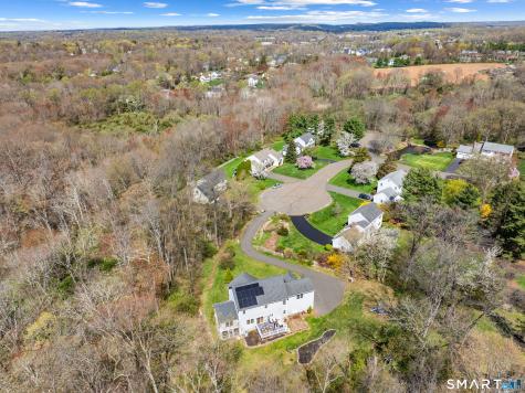 21 Fir Tree North Drive Branford CT 06405