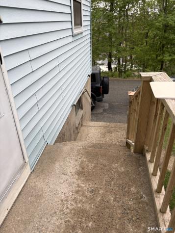 20 Whitaker Avenue Norwich CT 06360