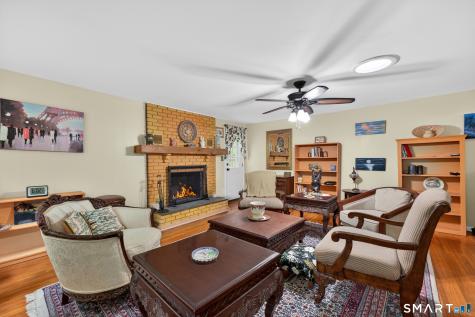 39 Fernwood Lane Cheshire CT 06410