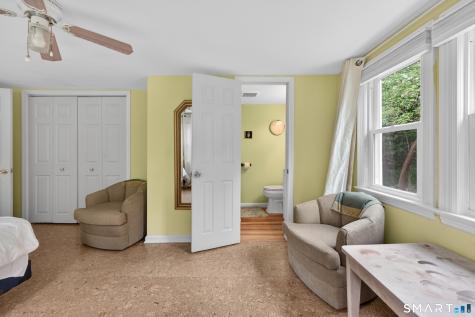 39 Fernwood Lane Cheshire CT 06410