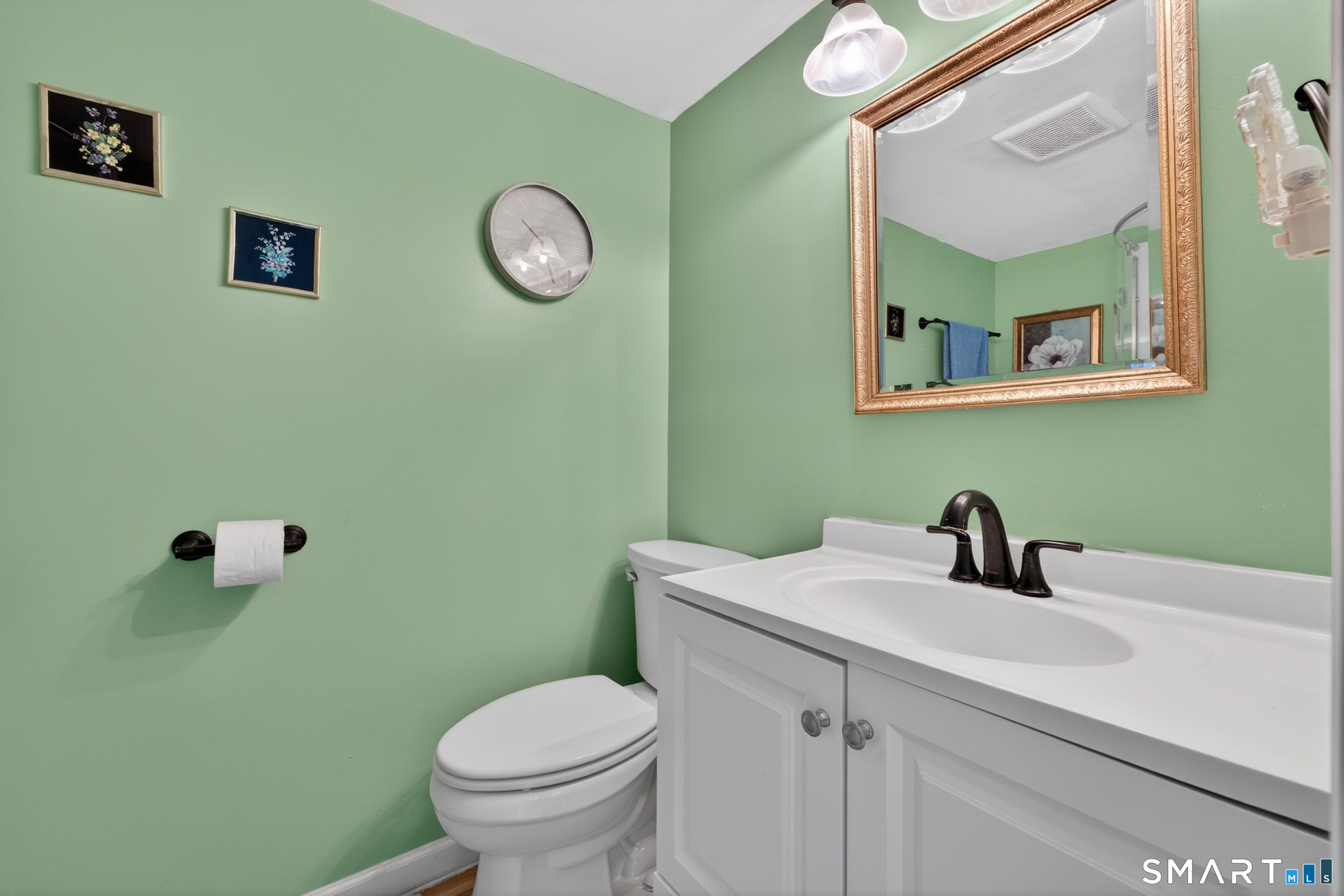 39 Fernwood Lane Cheshire CT 06410