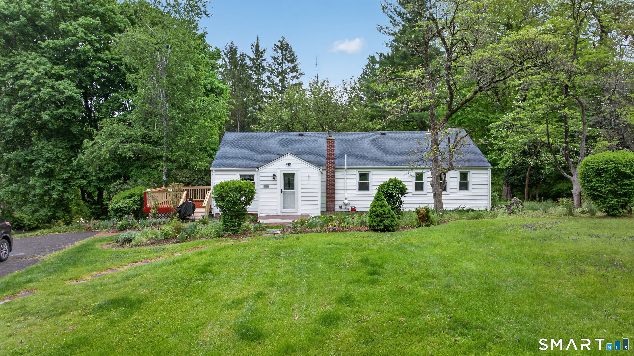 39 Fernwood Lane Cheshire CT 06410