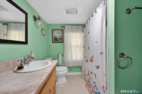 39 Fernwood Lane Cheshire CT 06410