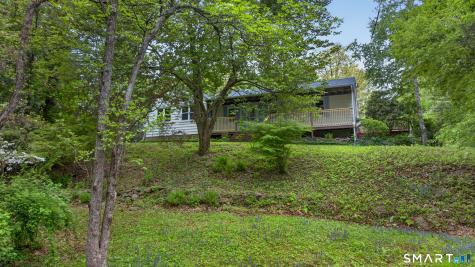 39 Fernwood Lane Cheshire CT 06410