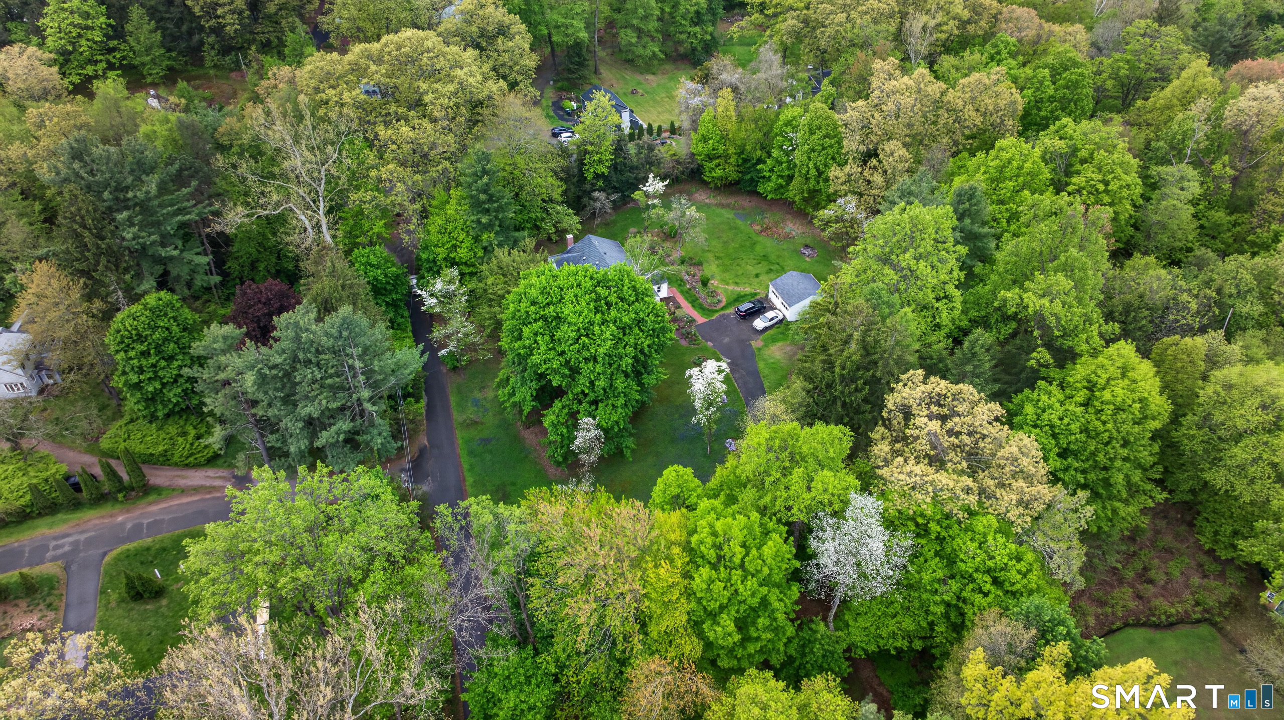39 Fernwood Lane Cheshire CT 06410