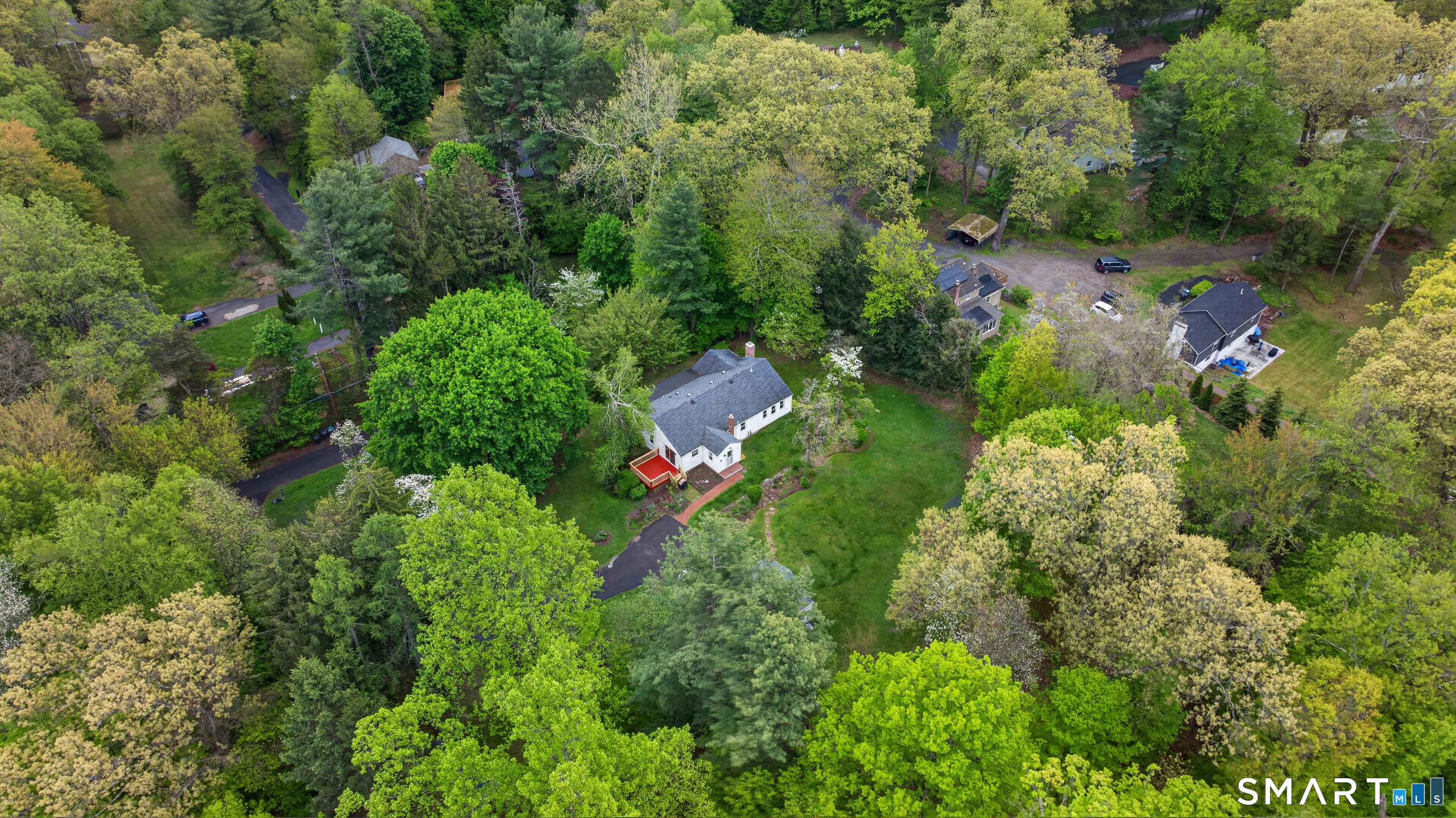 39 Fernwood Lane Cheshire CT 06410