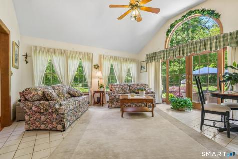 50 River View Court Cheshire CT 06410