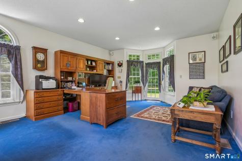 50 River View Court Cheshire CT 06410