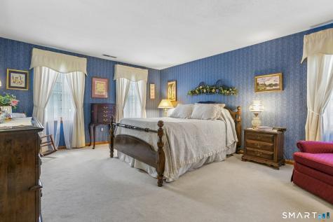 50 River View Court Cheshire CT 06410