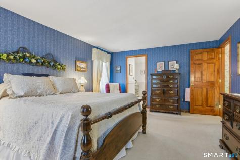 50 River View Court Cheshire CT 06410