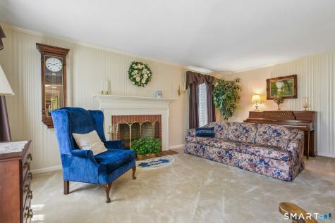 50 River View Court Cheshire CT 06410