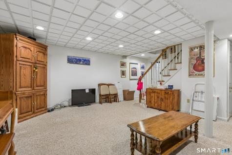 50 River View Court Cheshire CT 06410
