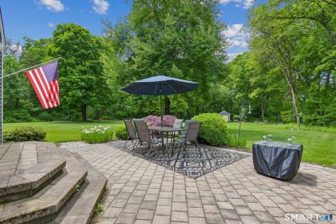 50 River View Court Cheshire CT 06410