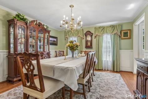 50 River View Court Cheshire CT 06410