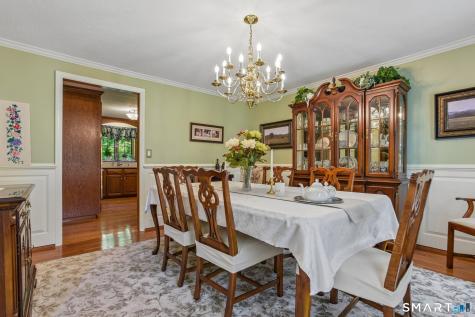 50 River View Court Cheshire CT 06410