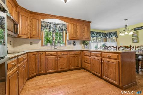 50 River View Court Cheshire CT 06410