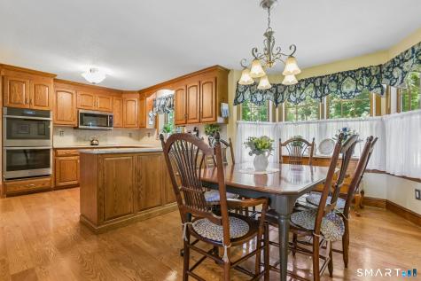 50 River View Court Cheshire CT 06410