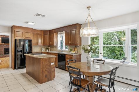21 Avonwood Drive South Windsor CT 06074