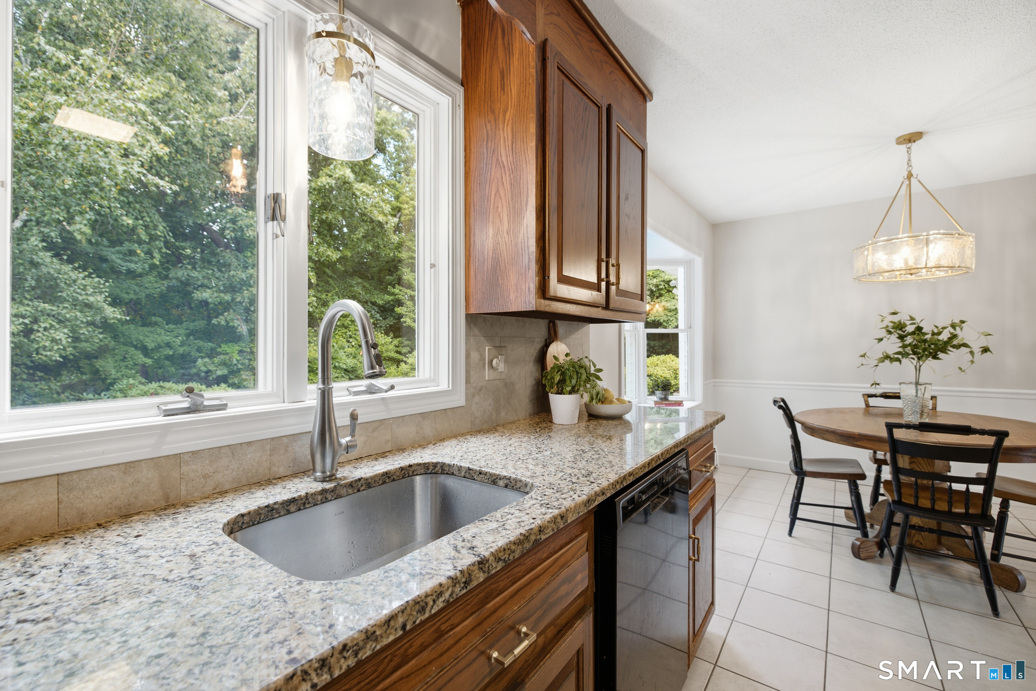 21 Avonwood Drive South Windsor CT 06074