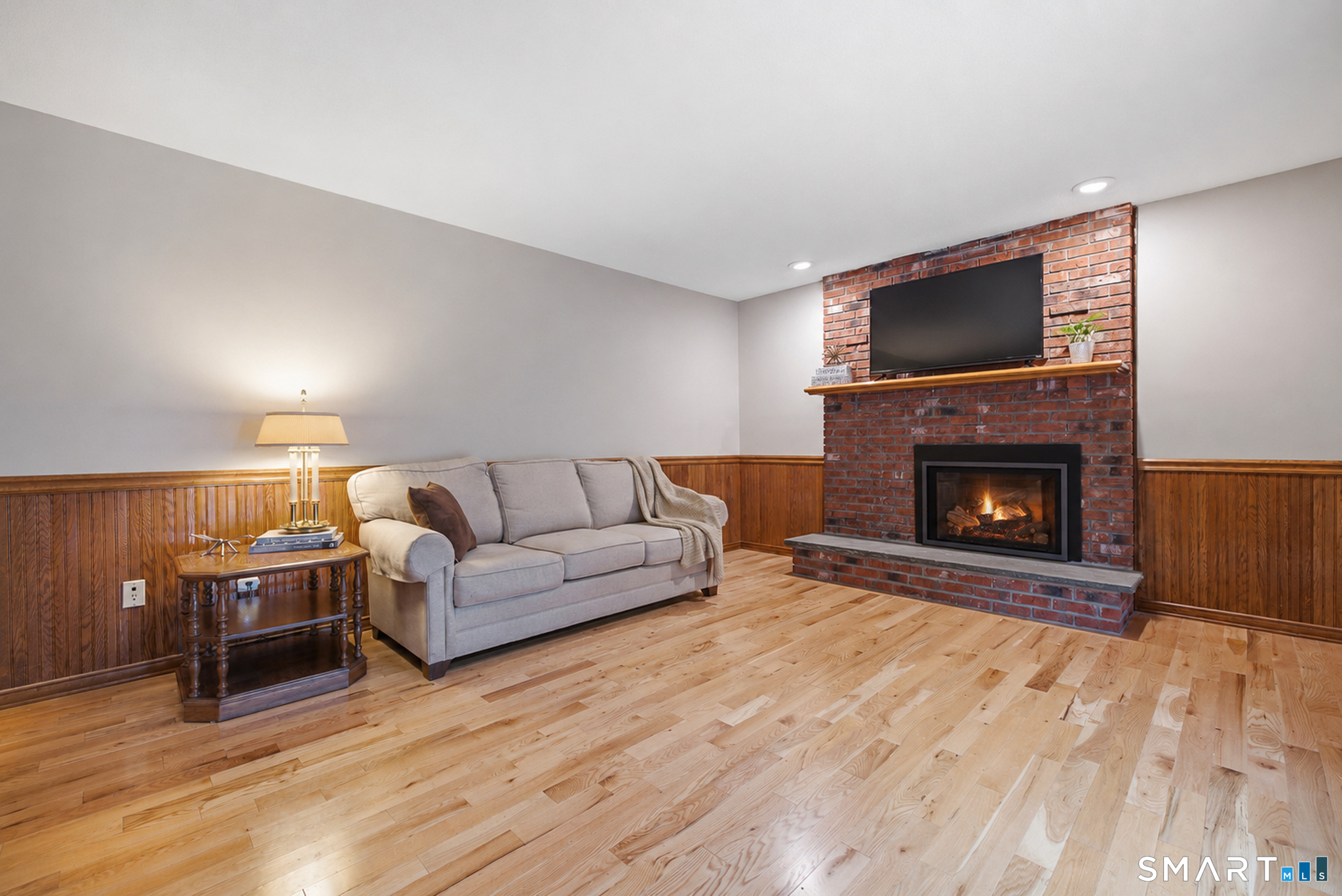 21 Avonwood Drive South Windsor CT 06074