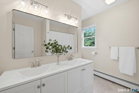 21 Avonwood Drive South Windsor CT 06074