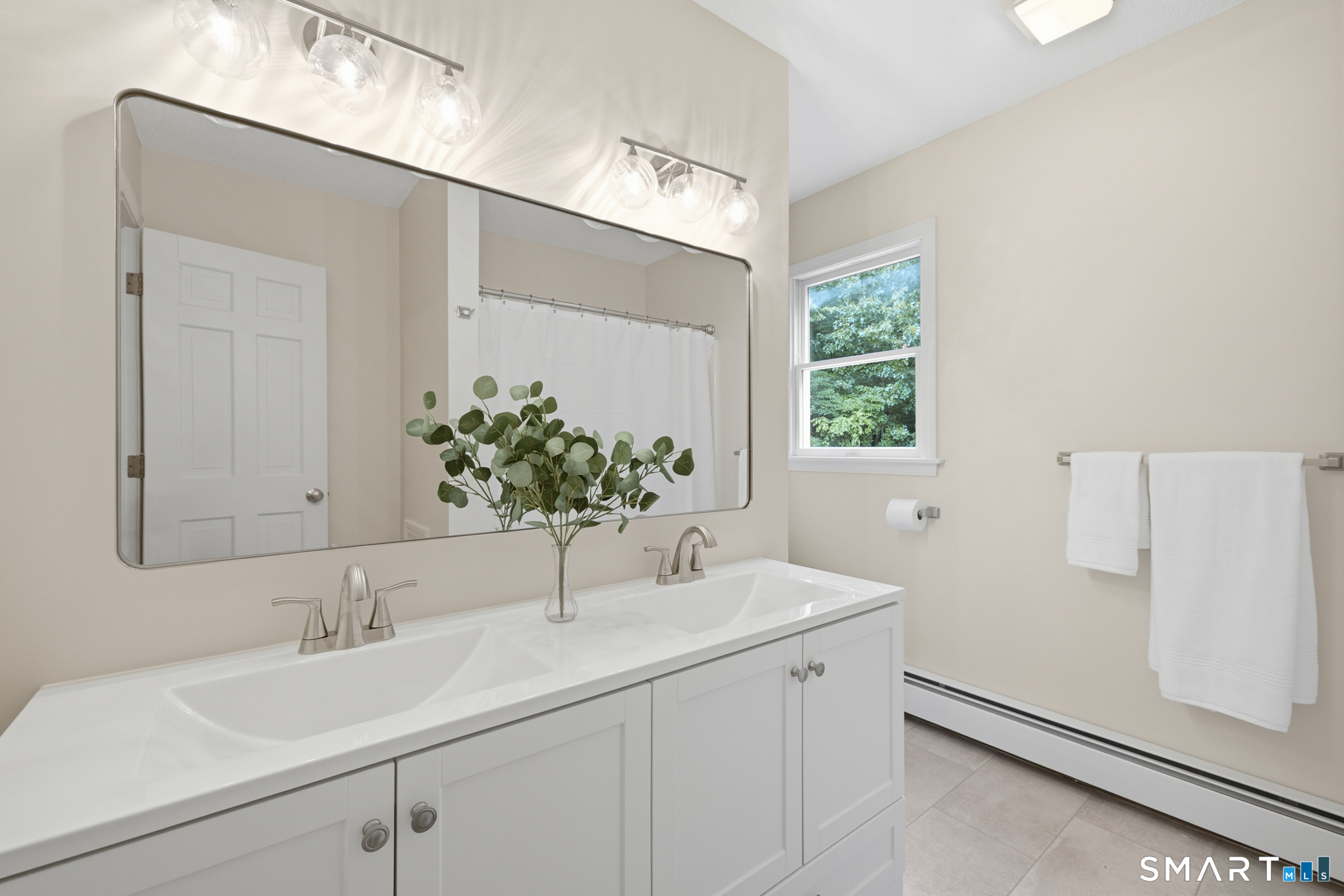 21 Avonwood Drive South Windsor CT 06074