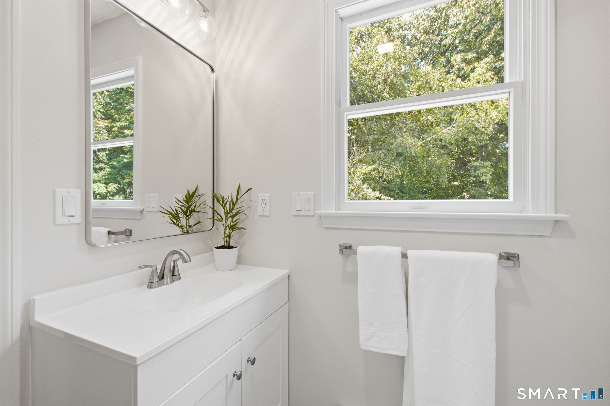 21 Avonwood Drive South Windsor CT 06074