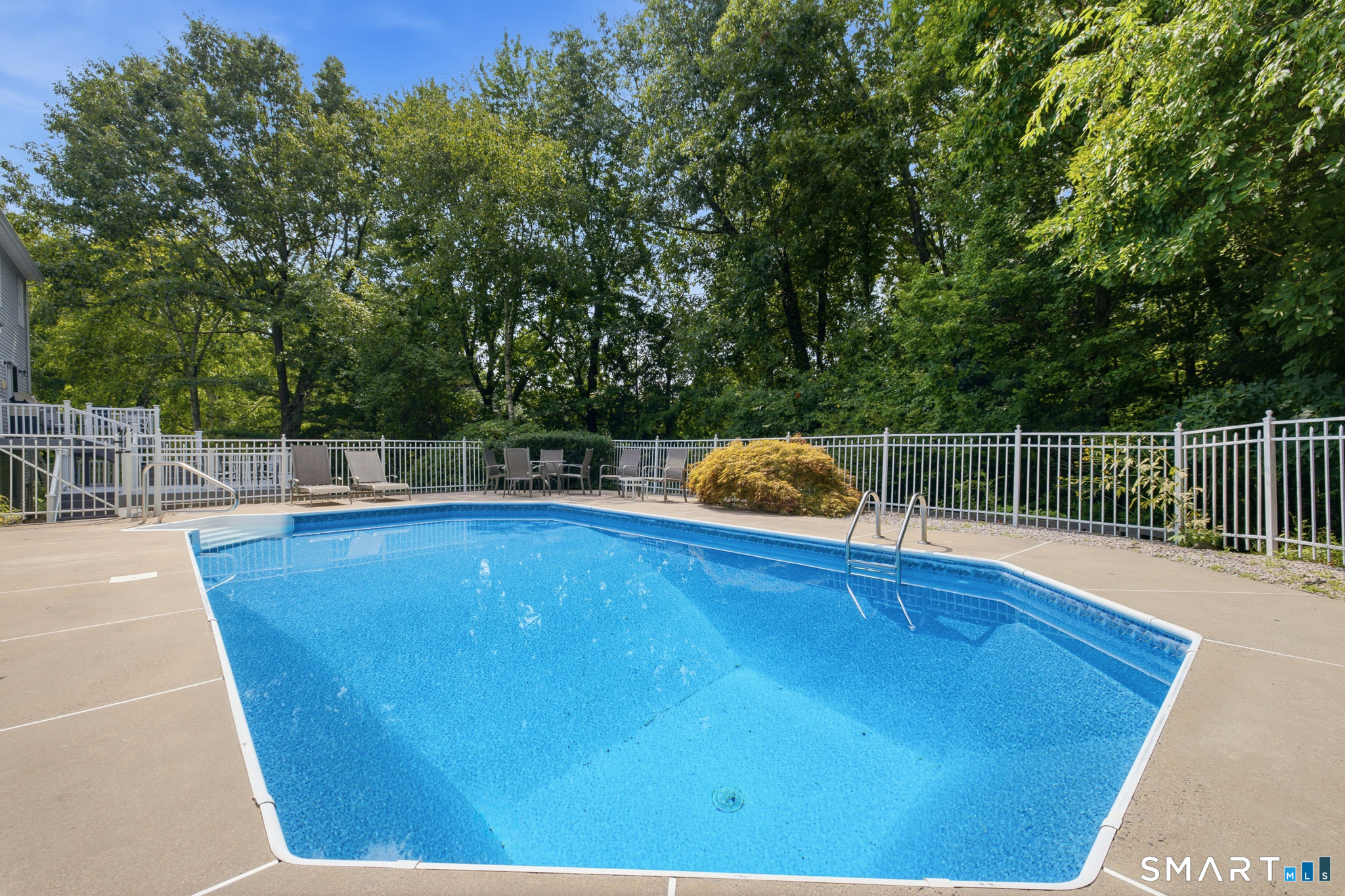 21 Avonwood Drive South Windsor CT 06074