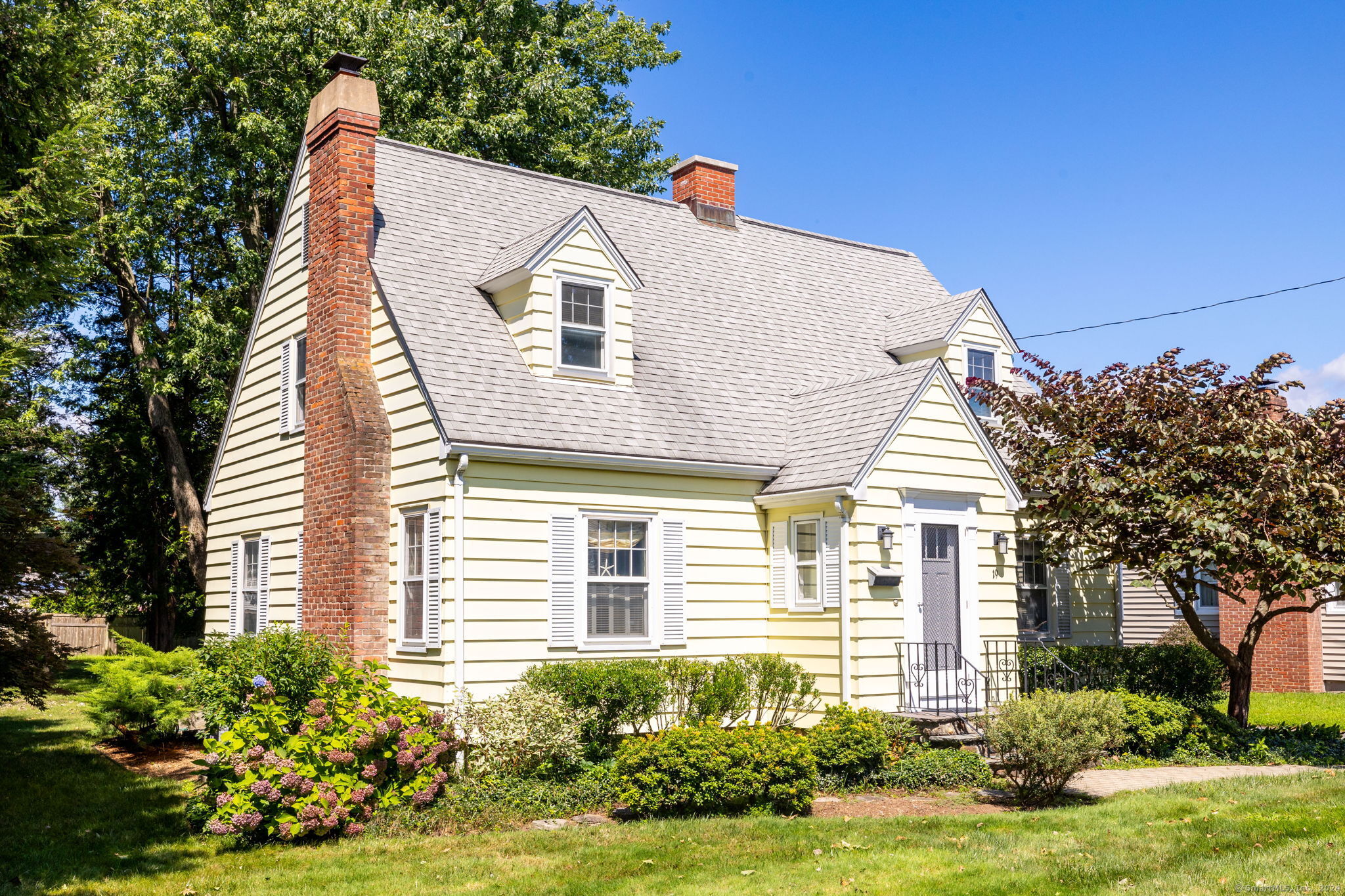 19 Rockwell Avenue Plainville CT 06062