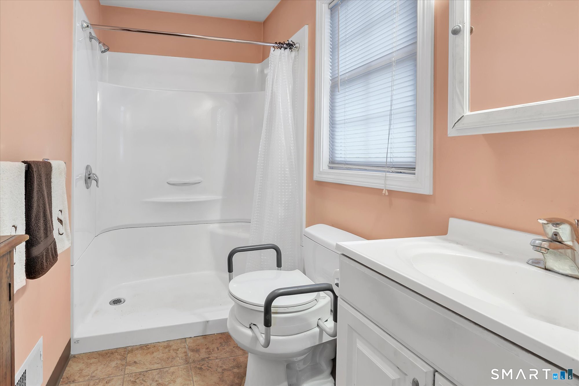 2 Gracie Lane Ansonia CT 06401