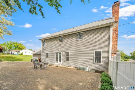 11 Jeanetti Drive Derby CT 06418