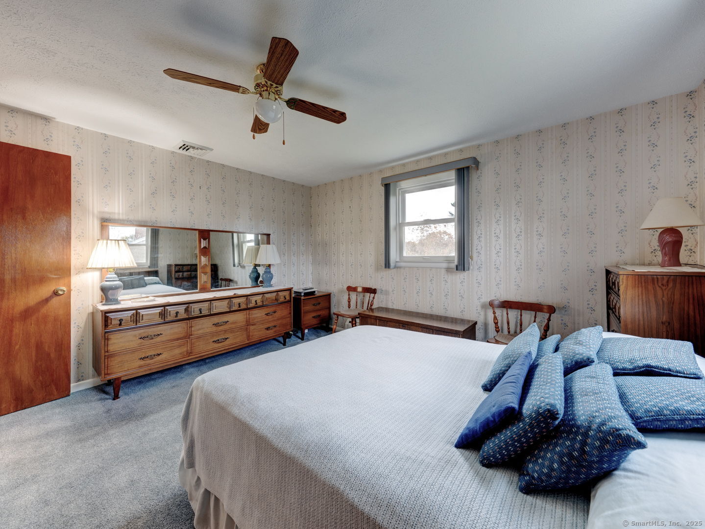 34 Naomi Drive East Hartford CT 06118