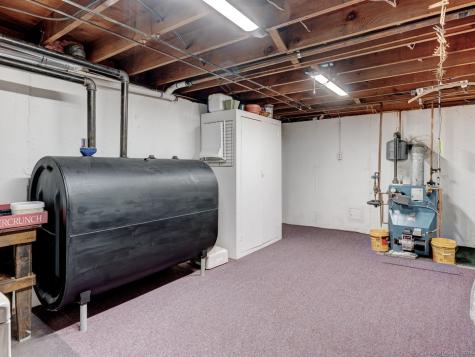 34 Naomi Drive East Hartford CT 06118