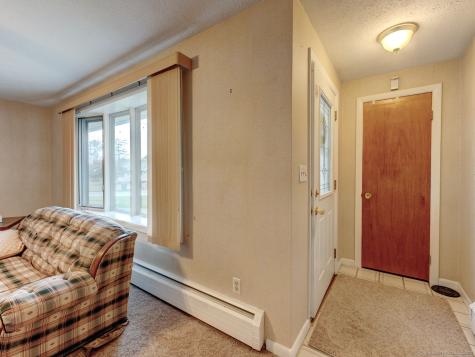 34 Naomi Drive East Hartford CT 06118