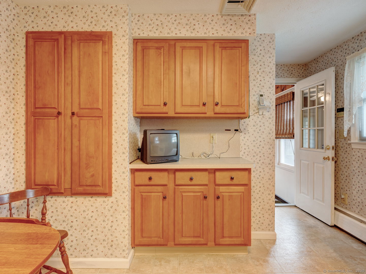 34 Naomi Drive East Hartford CT 06118