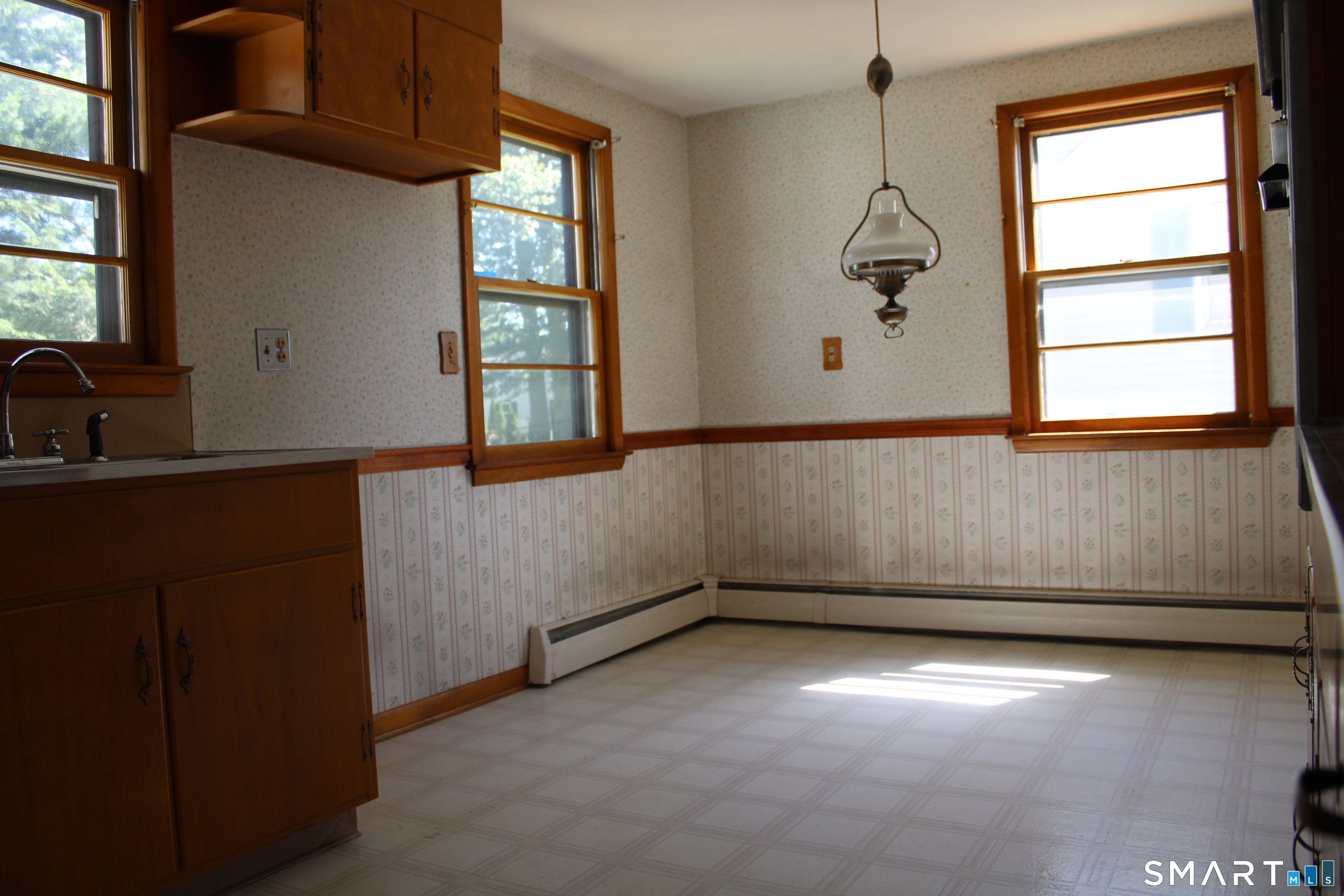 246 Nicholson Street Newington CT 06111