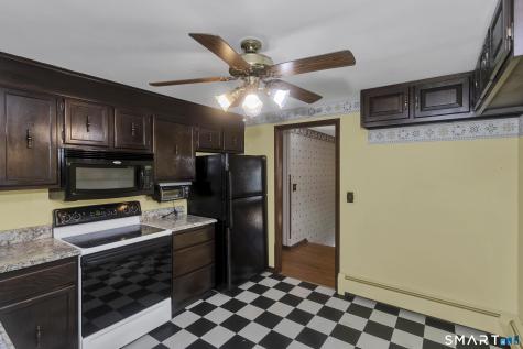 4 Winthrop Road Windsor CT 06095