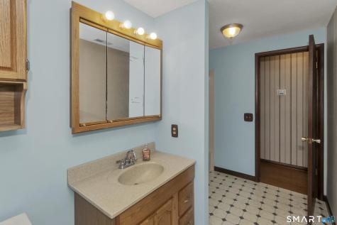 4 Winthrop Road Windsor CT 06095