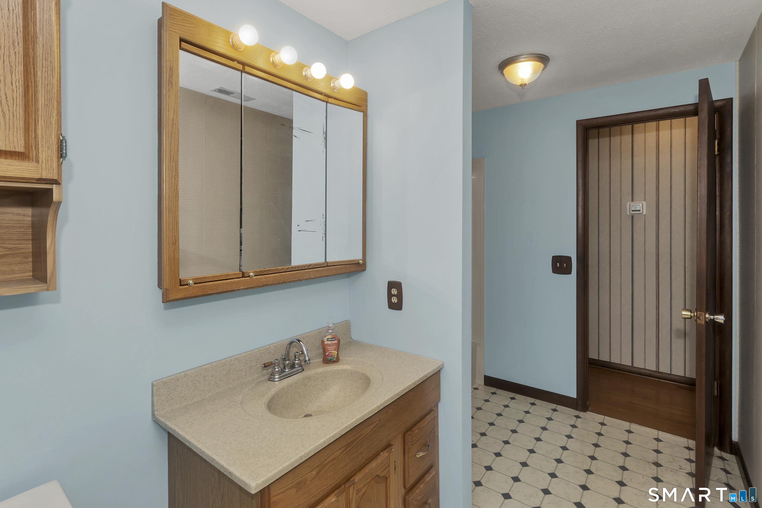 4 Winthrop Road Windsor CT 06095