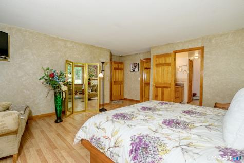 126 East Putnam Road Putnam CT 06260