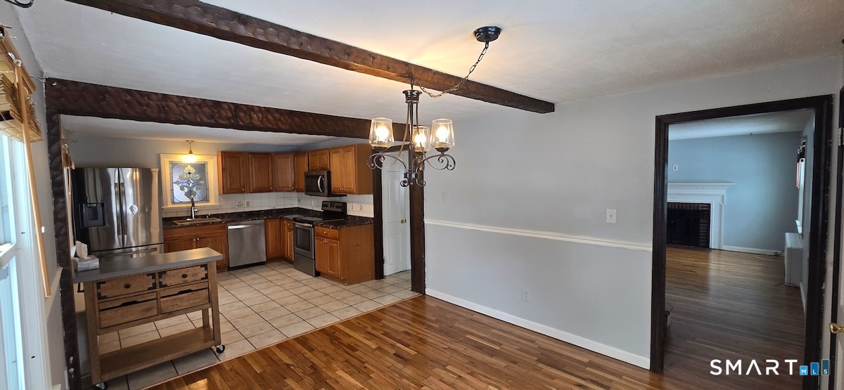 36 Oleary Drive Manchester CT 06040